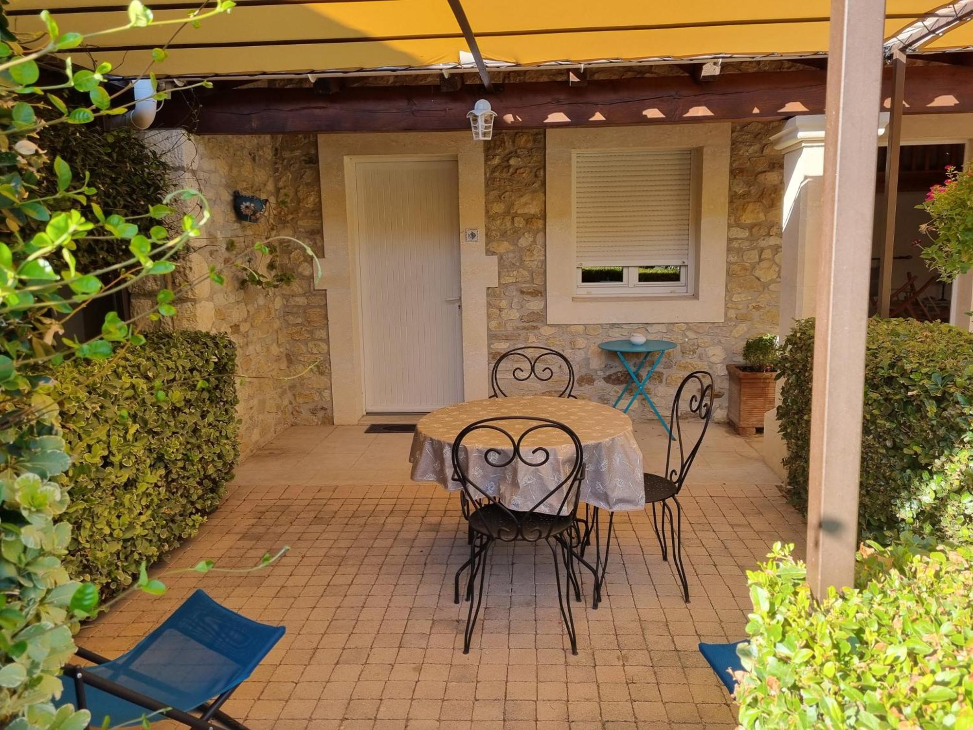 La Fanette Hotell Montbrison-sur-Lez Exteriör bild