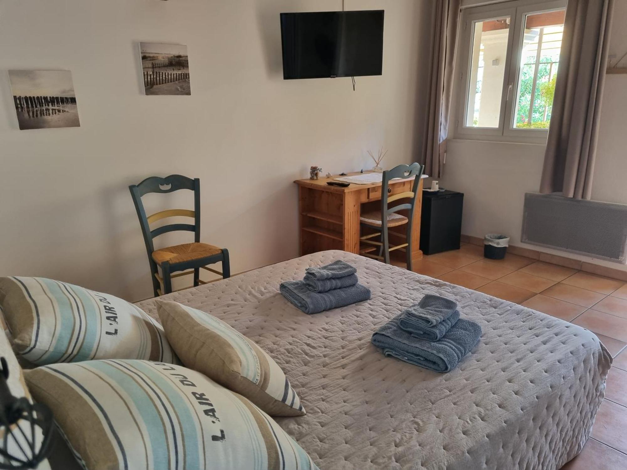 La Fanette Hotell Montbrison-sur-Lez Exteriör bild