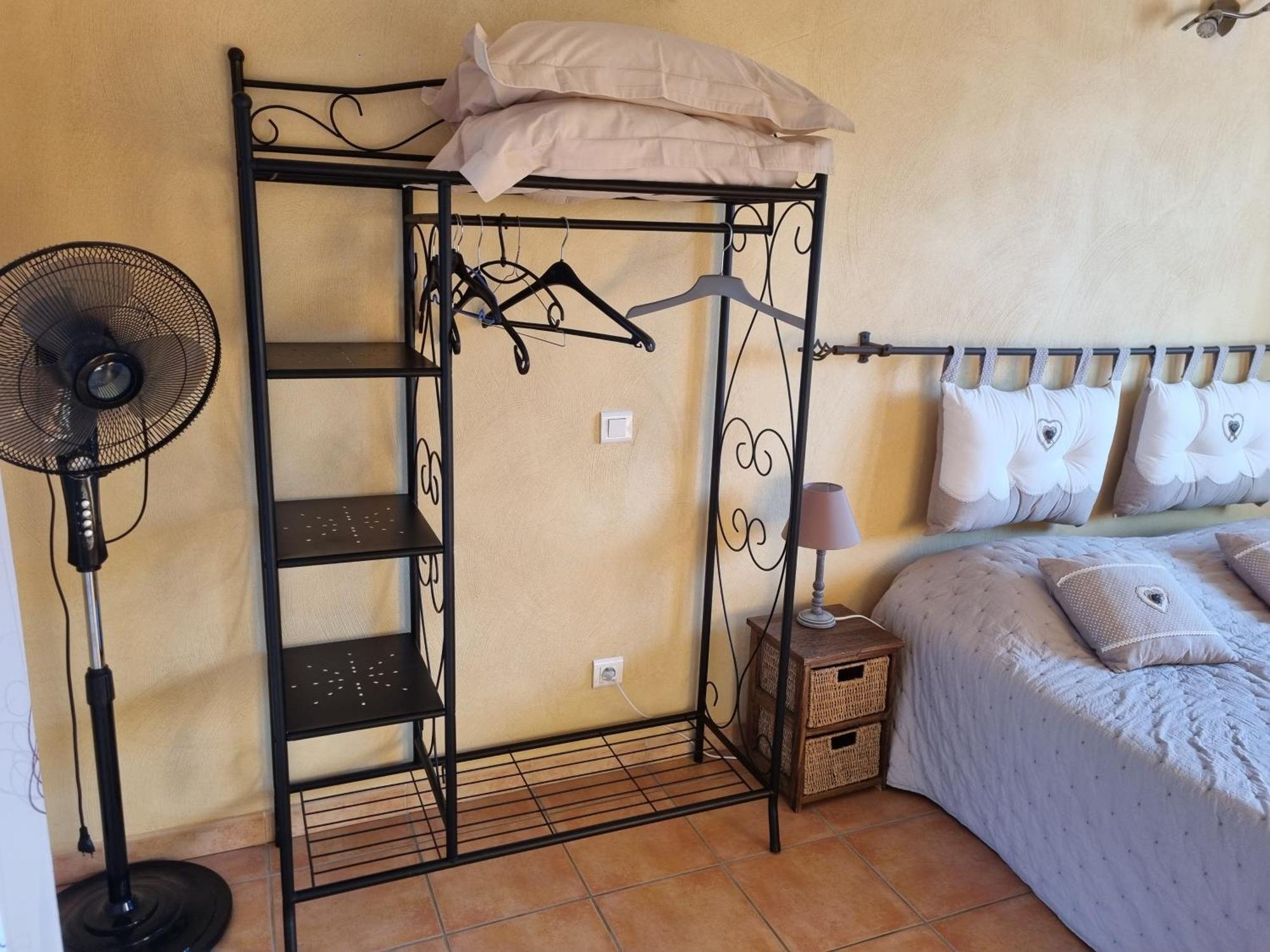 La Fanette Hotell Montbrison-sur-Lez Exteriör bild