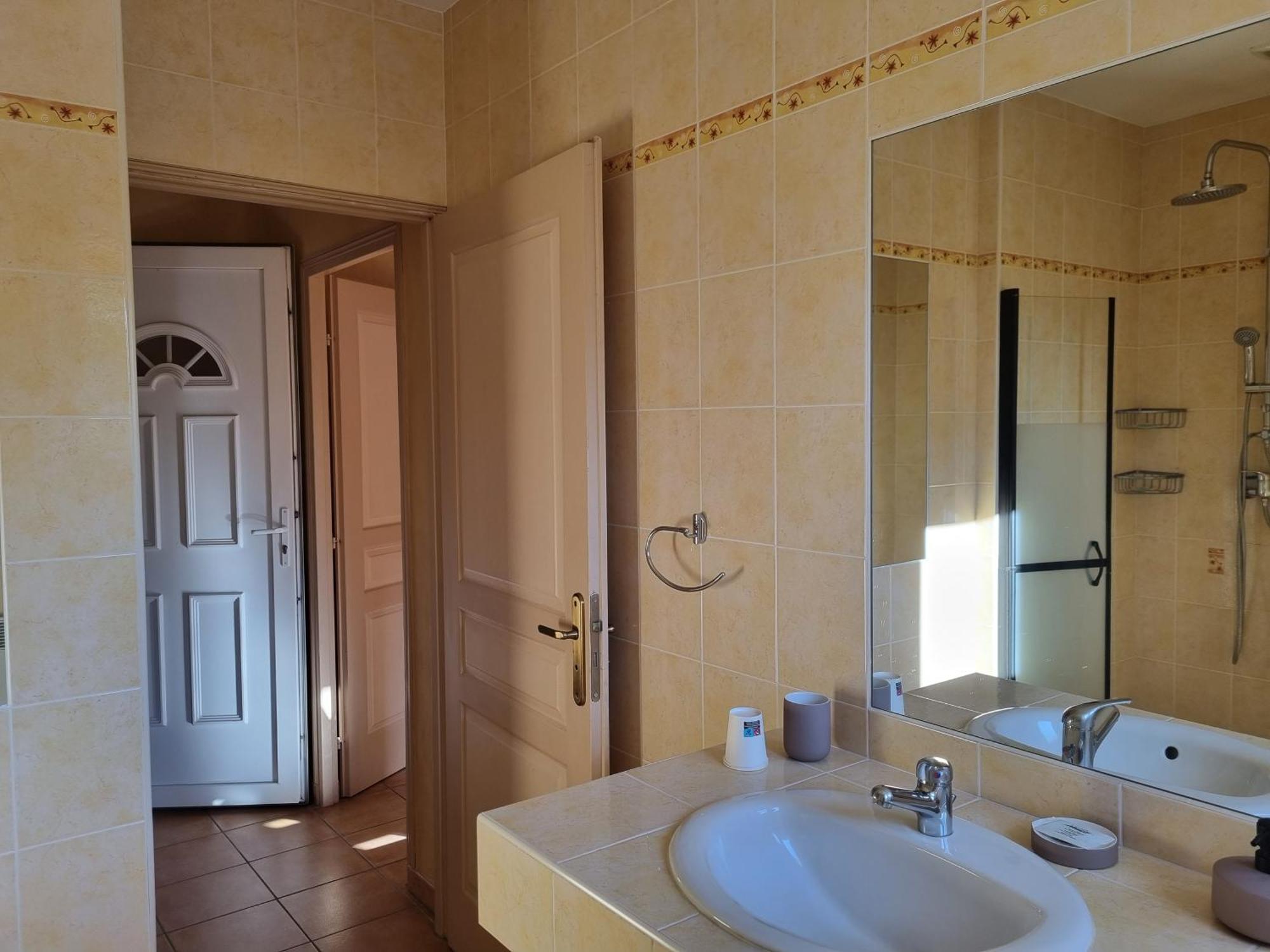 La Fanette Hotell Montbrison-sur-Lez Exteriör bild